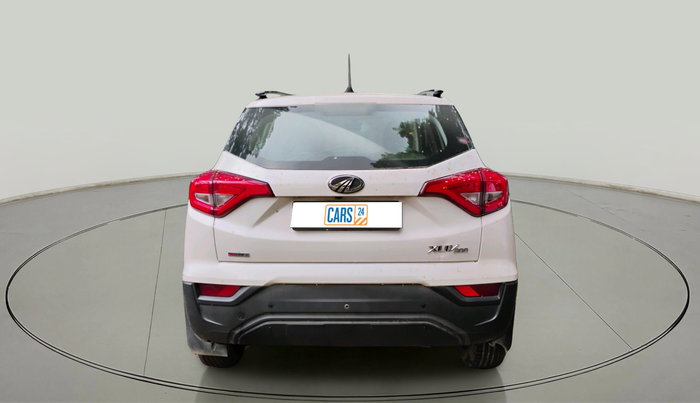 2022 Mahindra XUV300 W6 1.2 PETROL AMT, Petrol, Automatic, 38,420 km, exterior