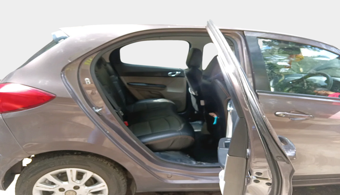 2018 Tata Tiago XZ PETROL, Petrol, Manual, 42,322 km, interior