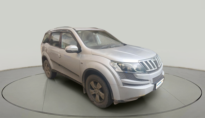 2013 Mahindra XUV500 W8, Diesel, Manual, 3,99,294 km, exterior