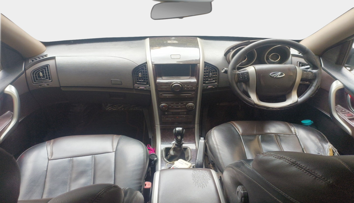 2013 Mahindra XUV500 W8, Diesel, Manual, 3,99,294 km, interior