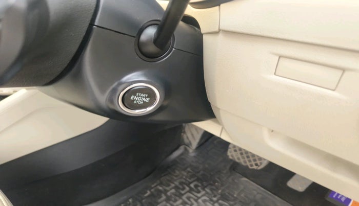 2017 Skoda Octavia STYLE PLUS AT 1.8 TSI, Petrol, Automatic, 53,869 km, interior