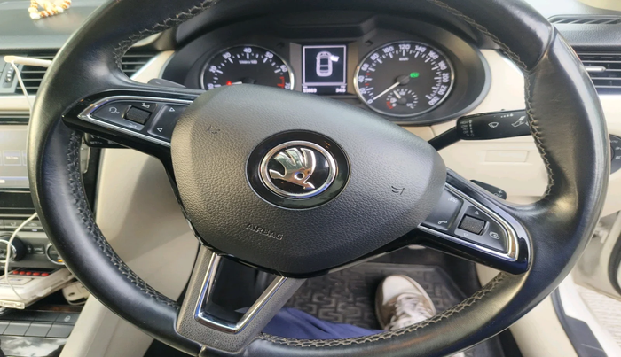 2017 Skoda Octavia STYLE PLUS AT 1.8 TSI, Petrol, Automatic, 53,869 km, interior