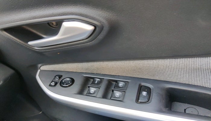 2021 Nissan MAGNITE XV MT, Petrol, Manual, 29,214 km, interior