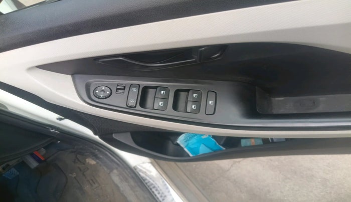 2022 Hyundai Creta EX 1.5 PETROL, Petrol, Manual, 42,007 km, interior