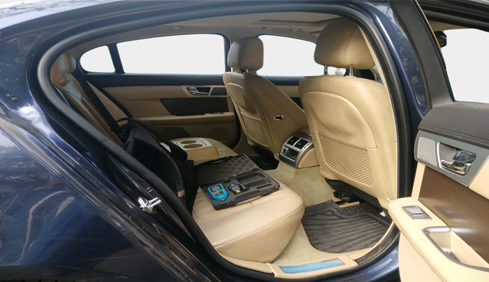 2014 Jaguar XF 2.2 DIESEL LUXURY, Diesel, Automatic, 86,579 km, interior