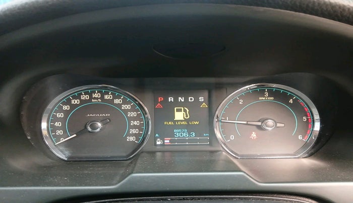 2014 Jaguar XF 2.2 DIESEL LUXURY, Diesel, Automatic, 86,579 km, interior