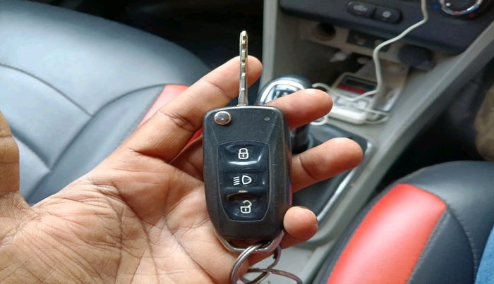 2016 Tata Tiago XT PETROL, Petrol, Manual, 1,26,436 km, interior