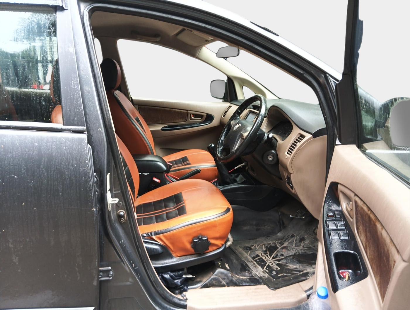 2016 Toyota Innova 2.5 GX 7 STR, Diesel, Manual, 1,48,950 km, interior