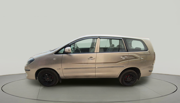 2011 Toyota Innova 2.5 G2 8STR, Diesel, Manual, 1,34,624 km, exterior