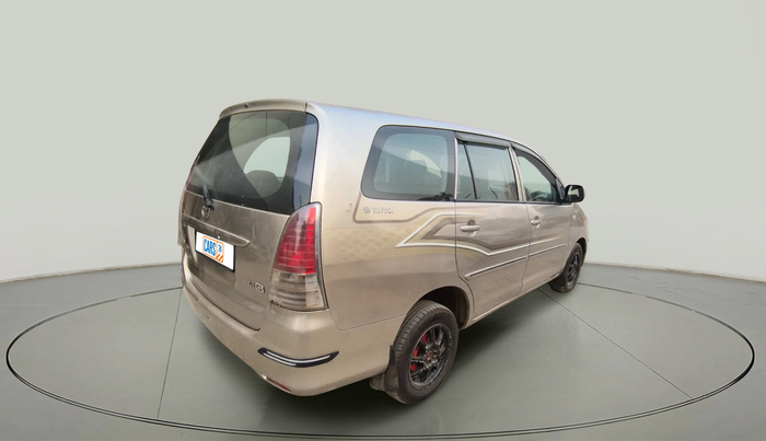 2011 Toyota Innova 2.5 G2 8STR, Diesel, Manual, 1,34,624 km, exterior