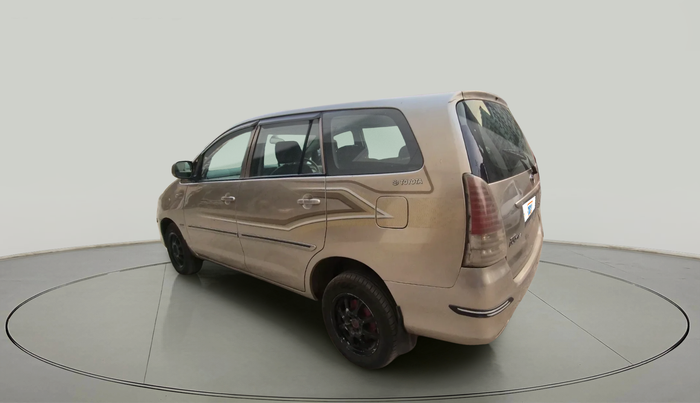 2011 Toyota Innova 2.5 G2 8STR, Diesel, Manual, 1,34,624 km, exterior