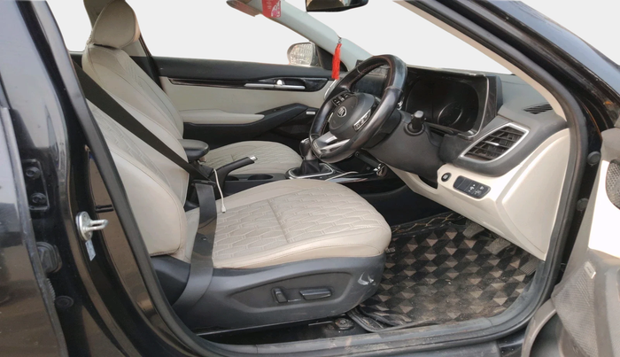 2019 KIA SELTOS HTX 1.5 DIESEL, Diesel, Manual, 1,07,925 km, interior