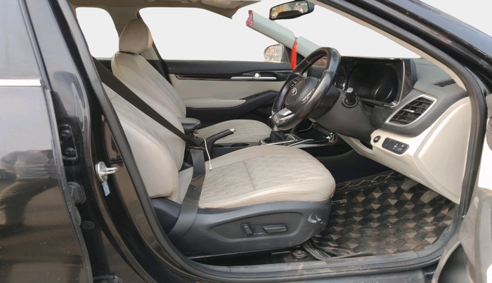 2019 KIA SELTOS HTX 1.5 DIESEL, Diesel, Manual, 1,07,925 km, interior