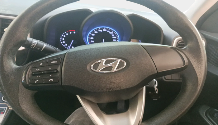 2020 Hyundai VENUE S 1.2, Petrol, Manual, 39,623 km, interior