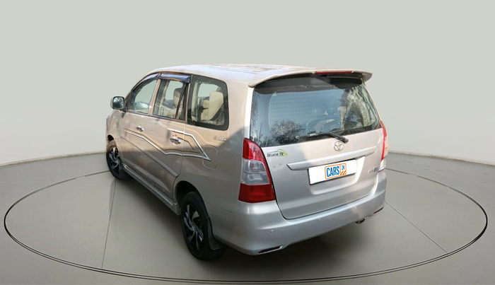 2012 Toyota Innova GX 2.5 7 STR, Diesel, Manual, 2,02,982 km, exterior