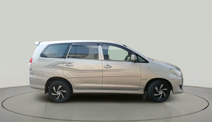 2012 Toyota Innova GX 2.5 7 STR, Diesel, Manual, 2,02,982 km, exterior