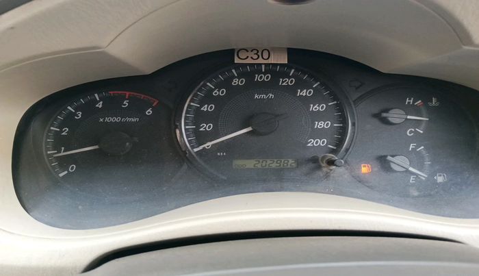 2012 Toyota Innova GX 2.5 7 STR, Diesel, Manual, 2,02,982 km, interior