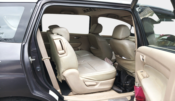 2013 Maruti Ertiga ZDI, Diesel, Manual, 1,35,143 km, interior