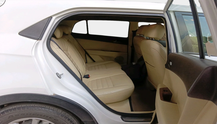 2016 Hyundai Creta SX PLUS AT 1.6 DIESEL, Diesel, Automatic, 68,255 km, interior