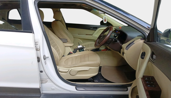 2016 Hyundai Creta SX PLUS AT 1.6 DIESEL, Diesel, Automatic, 68,255 km, interior