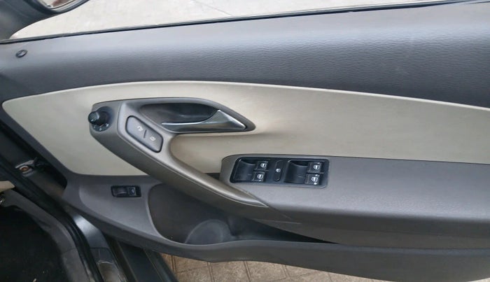 2014 Volkswagen Vento HIGHLINE DIESEL 1.6, Diesel, Manual, 53,511 km, interior