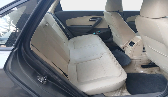 2014 Volkswagen Vento HIGHLINE DIESEL 1.6, Diesel, Manual, 53,511 km, interior