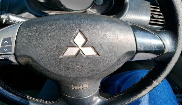 2013 Mitsubishi Pajero Sport 2.5 MT 4X4, Diesel, Manual, 83,564 km, interior