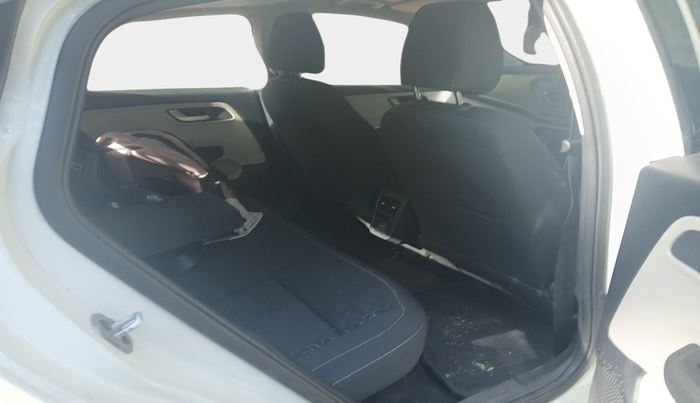 2024 Tata ALTROZ XZA + SUNROOF, Petrol, Automatic, 10,816 km, interior