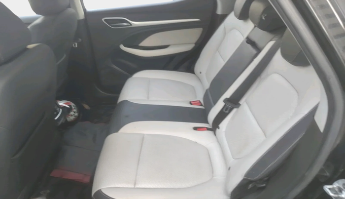 2022 MG ASTOR SHARP 1.5 MT, Petrol, Manual, 4,735 km, interior