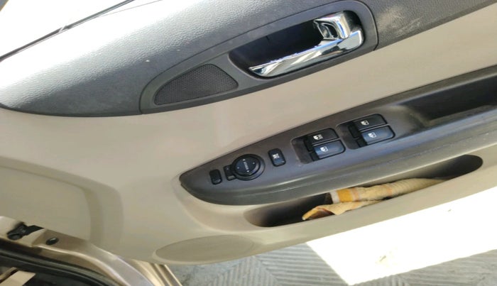 2012 Hyundai i20 SPORTZ 1.2, Petrol, Manual, 98,463 km, interior