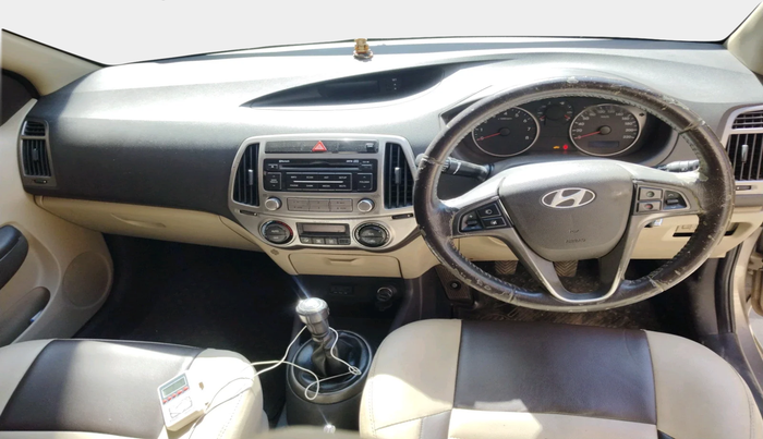 2012 Hyundai i20 SPORTZ 1.2, Petrol, Manual, 98,463 km, interior