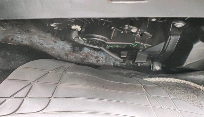 2012 Maruti Swift VXI, Petrol, Manual, 1,05,696 km, interior