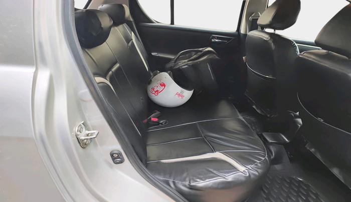 2012 Maruti Swift VXI, Petrol, Manual, 1,05,696 km, interior