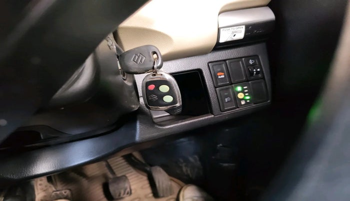 2018 Maruti Wagon R 1.0 LXI CNG, Petrol, Manual, 90,984 km, interior