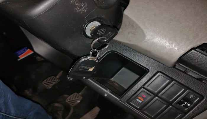 2013 Maruti Wagon R 1.0 LXI, Petrol, Manual, 50,466 km, interior