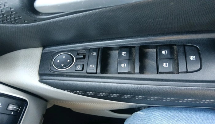 2020 KIA SONET HTX 1.5, Diesel, Manual, 1,27,641 km, interior