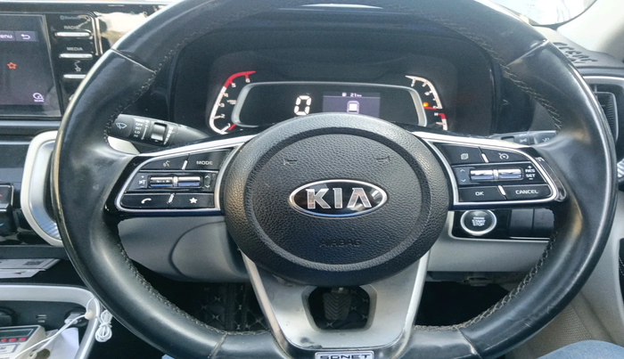 2020 KIA SONET HTX 1.5, Diesel, Manual, 1,27,641 km, interior