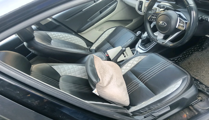 2020 KIA SONET HTX 1.5, Diesel, Manual, 1,27,641 km, interior