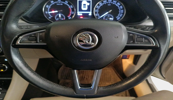 2017 Skoda Superb STYLE 1.8 TSI MT, Petrol, Manual, 40,953 km, interior