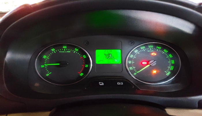 2011 Skoda Fabia ELEGANCE 1.6 MPI, Petrol, Manual, 1,16,677 km, interior