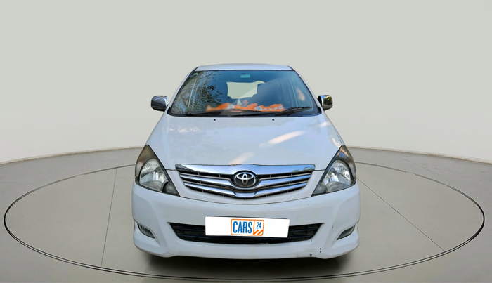 2011 Toyota Innova V 2.5 7 STR, Diesel, Manual, 2,61,437 km, exterior