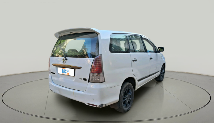 2011 Toyota Innova V 2.5 7 STR, Diesel, Manual, 2,61,437 km, exterior