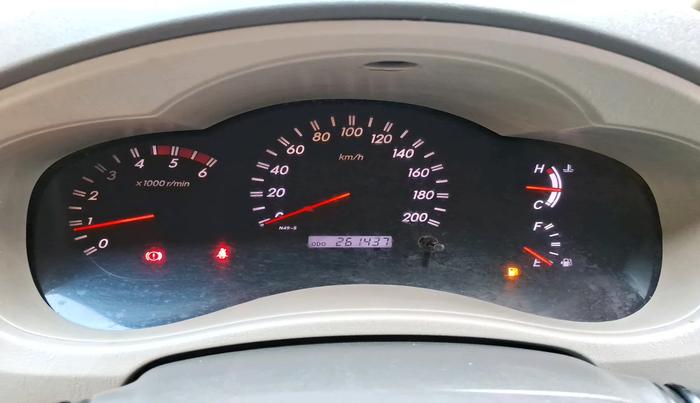 2011 Toyota Innova V 2.5 7 STR, Diesel, Manual, 2,61,437 km, interior