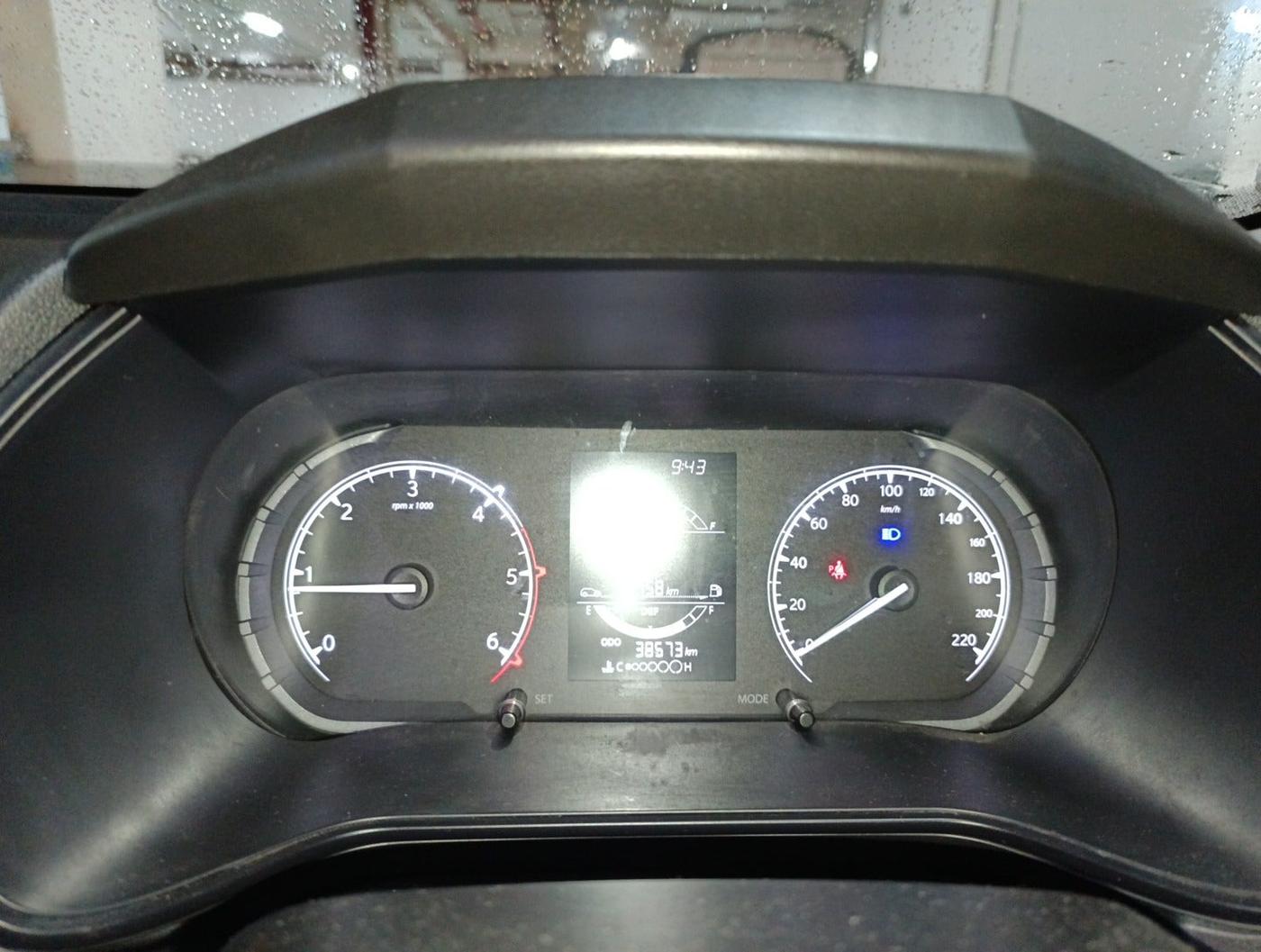 2021 Tata Safari XM, Diesel, Manual, 38,574 km, interior