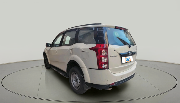 2016 Mahindra XUV500 W10, Diesel, Manual, 1,46,887 km, exterior