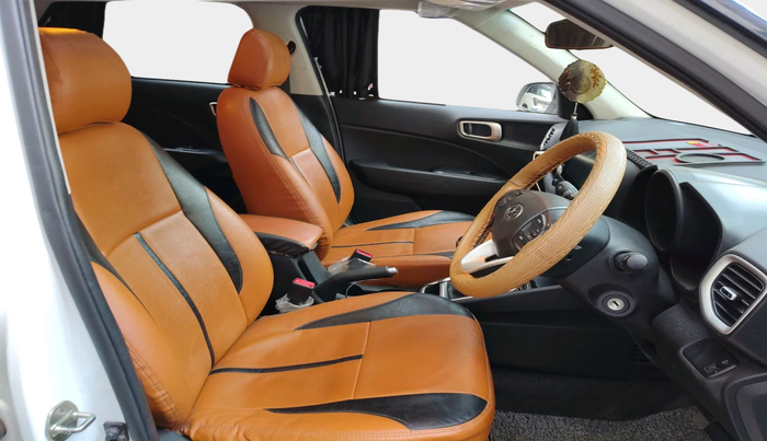 2022 Hyundai VENUE SX 1.5 CRDI, Diesel, Manual, 33,847 km, interior