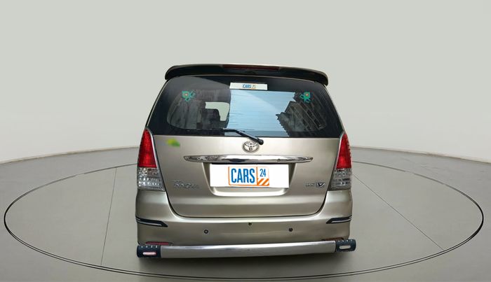 2011 Toyota Innova V 2.5 8 STR, Diesel, Manual, 84,233 km, exterior