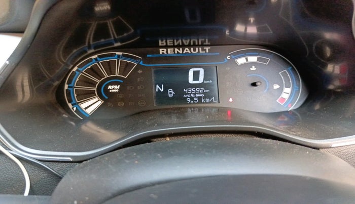 2022 Renault TRIBER RXZ AMT, Petrol, Automatic, 43,592 km, interior