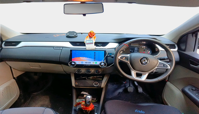 2022 Renault TRIBER RXZ AMT, Petrol, Automatic, 43,592 km, interior