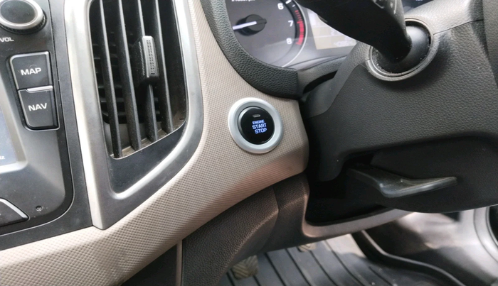 2016 Hyundai Creta SX PLUS 1.6 PETROL, Petrol, Manual, 40,864 km, interior